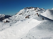 47 Vista verso i Rifugi Nicola e Cazzaniga